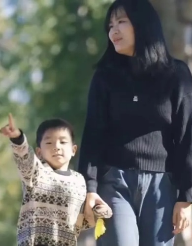 有人告诉我，只要让孩子每天说100遍对不起，他的病就会好